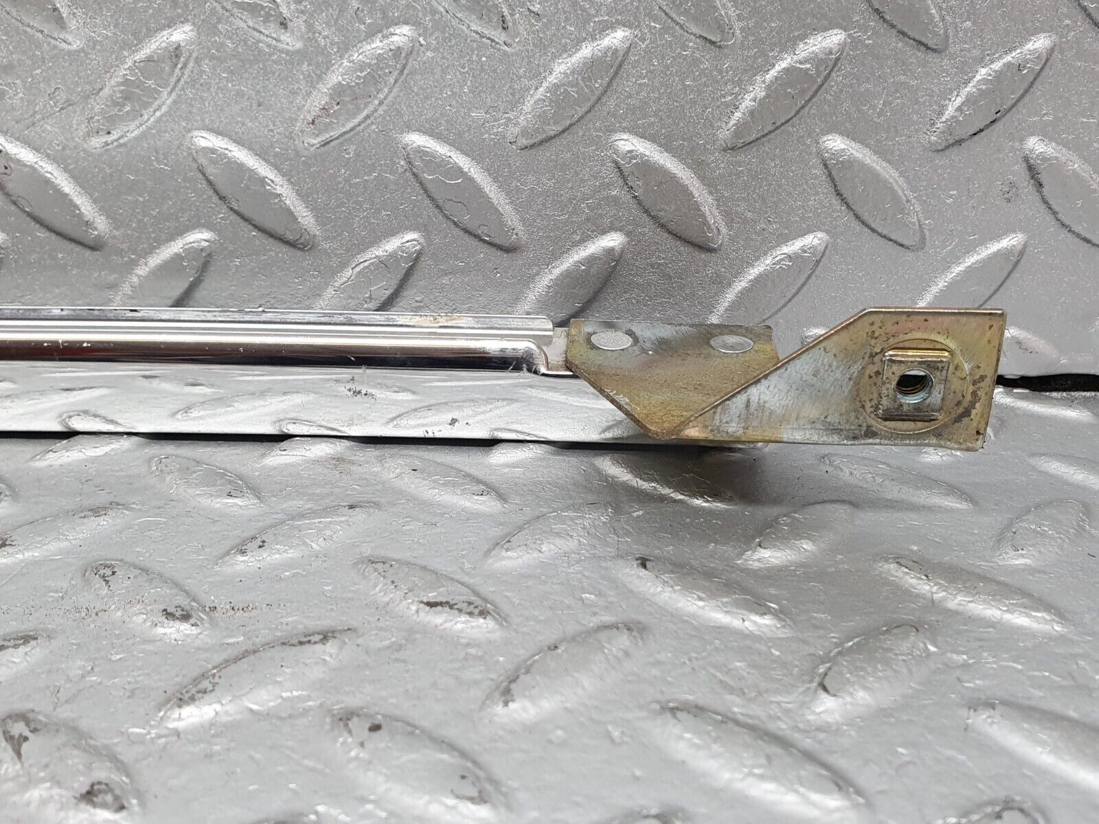 41177 Mercedes-Benz W126 300SE Rear Right Door Chrome Window Channel