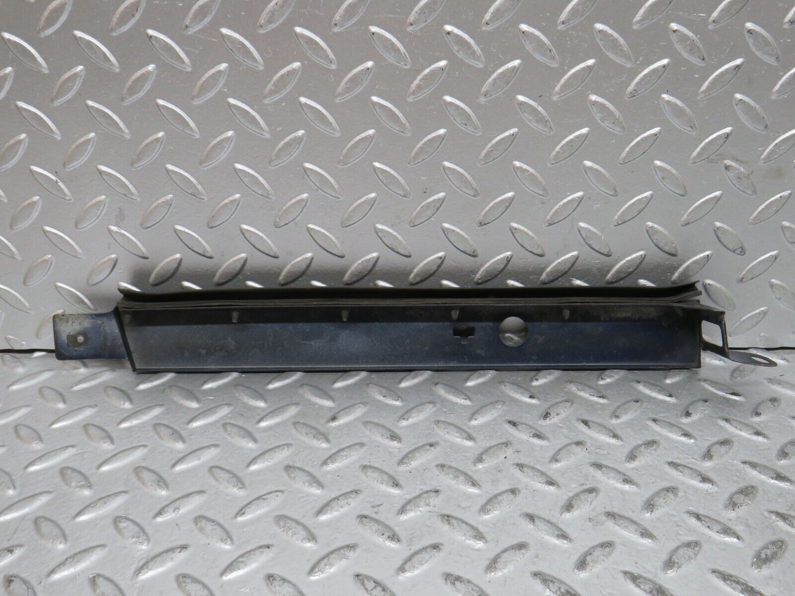 29089 Mercedes-Benz C124 320CE Coupe Under Headlight Trim Left Side