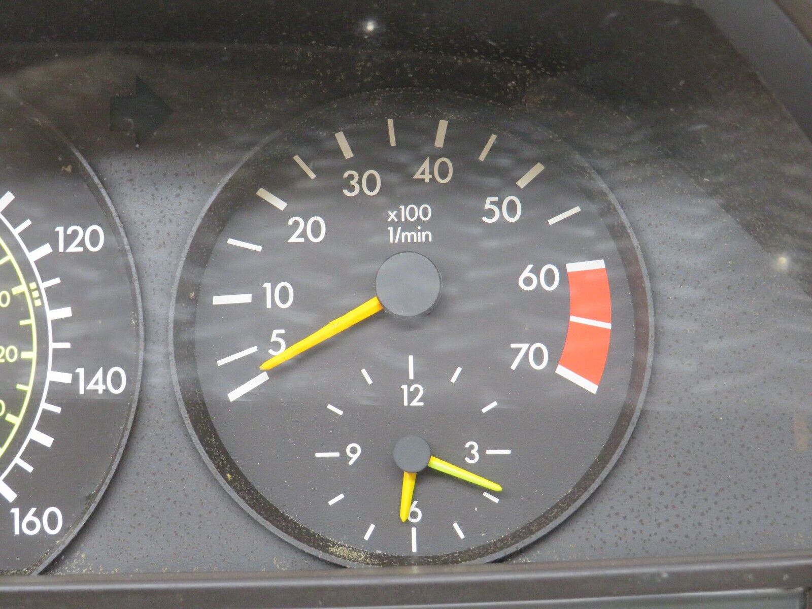 36303 Mercedes-Benz W126 420SE Instrument Cluster 1265424760 1265424760