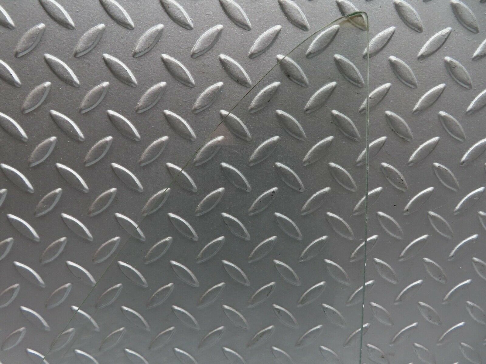 12387 Mercedes-Benz W108 280SE 3.5 Rear Right Quarter Window Glass