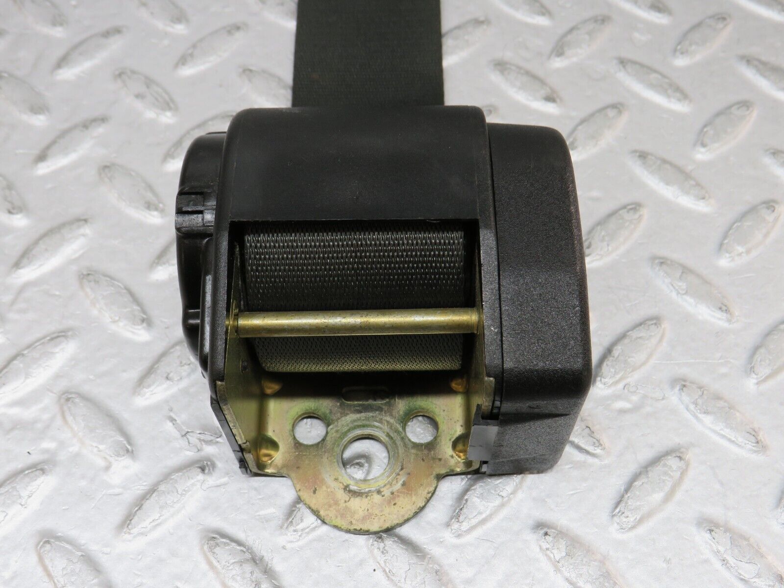 35876 Mercedes-Benz W108 Front Left Seat Belt & Buckle 046128589 042938689