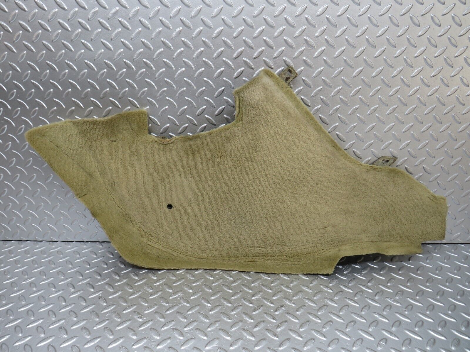 34157 Mercedes-Benz W124 260E Centre Console Carpet Left Side Beige