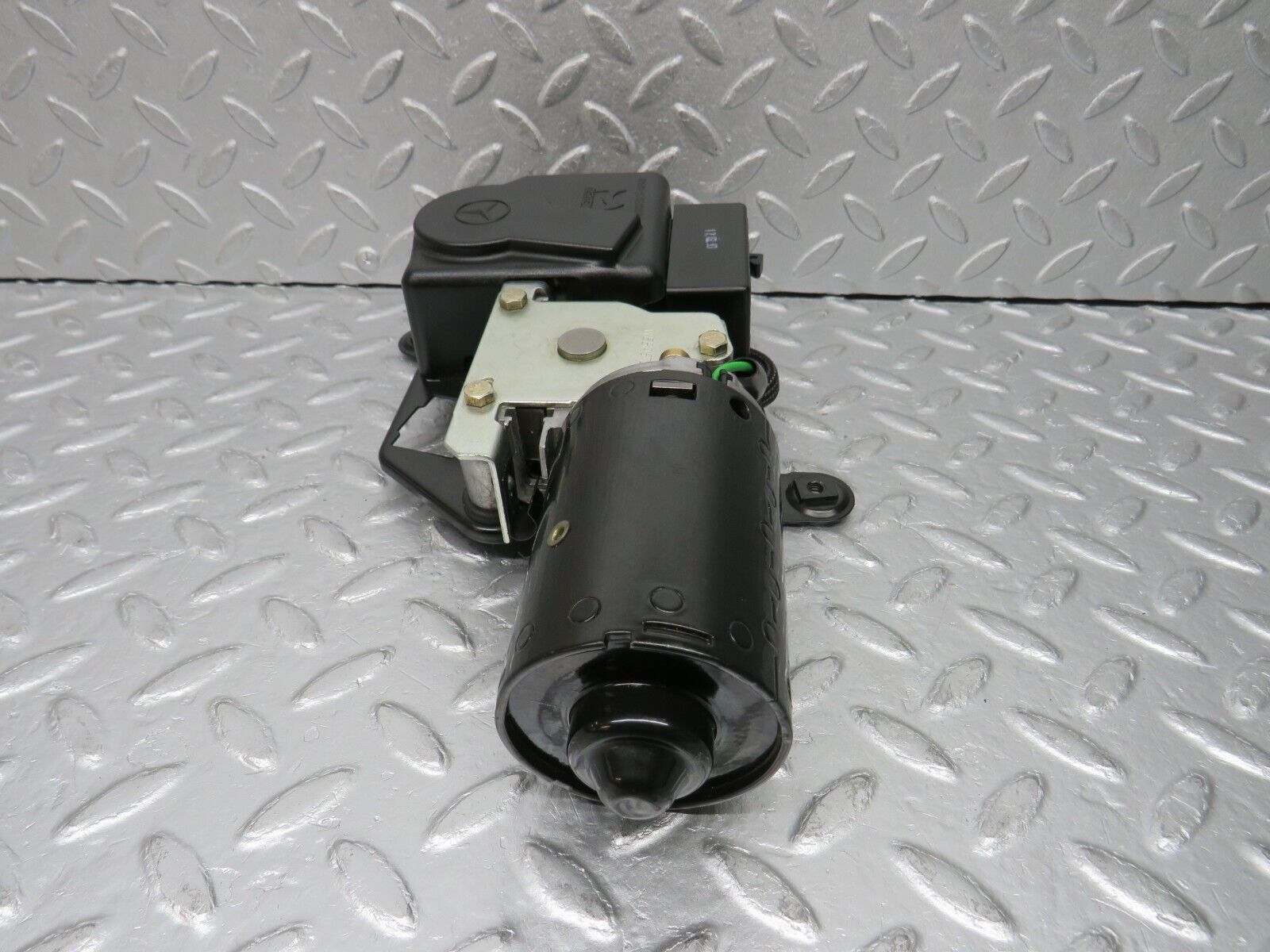 38763 Mercedes-Benz W201 190E 2.6L Sunroof Motor Webasto With Relay 2017800107 1248210047