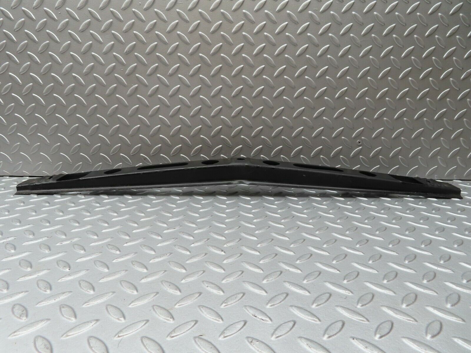 4261 Mercedes-Benz S123 200T Wagon Front Bumper Middle Reinforcement