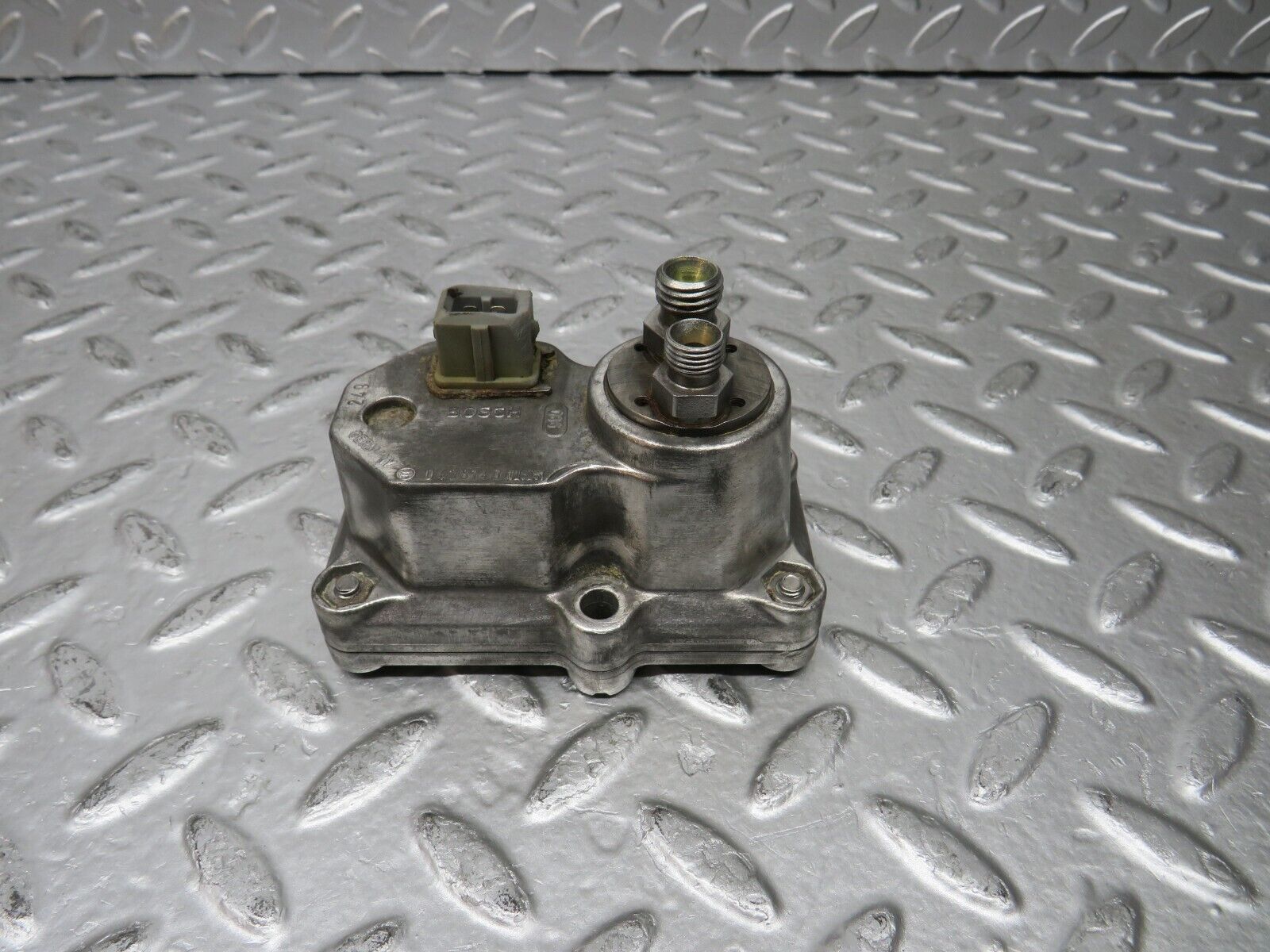 29863 Mercedes-Benz W123 230E Warm Up Regulator Bosch 0438140065