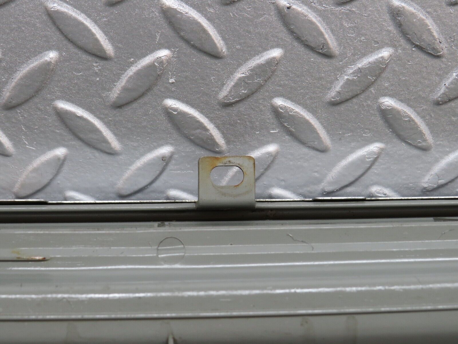 39522 Mercedes-Benz R129 320SL Coupe Right Door Sill Grey