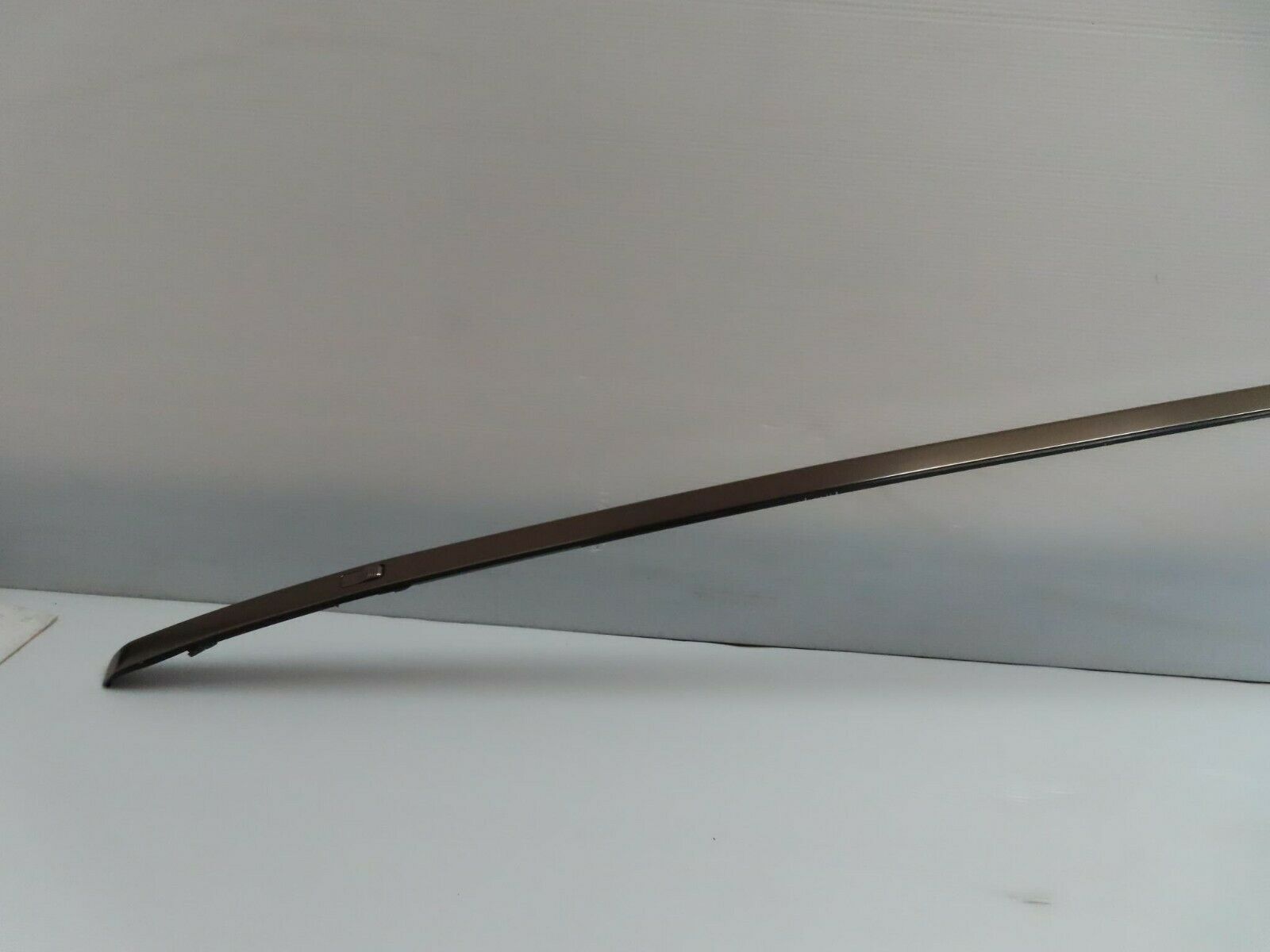 9540 Mercedes-Benz C124 300CE Coupe Roof Chrome Right Side