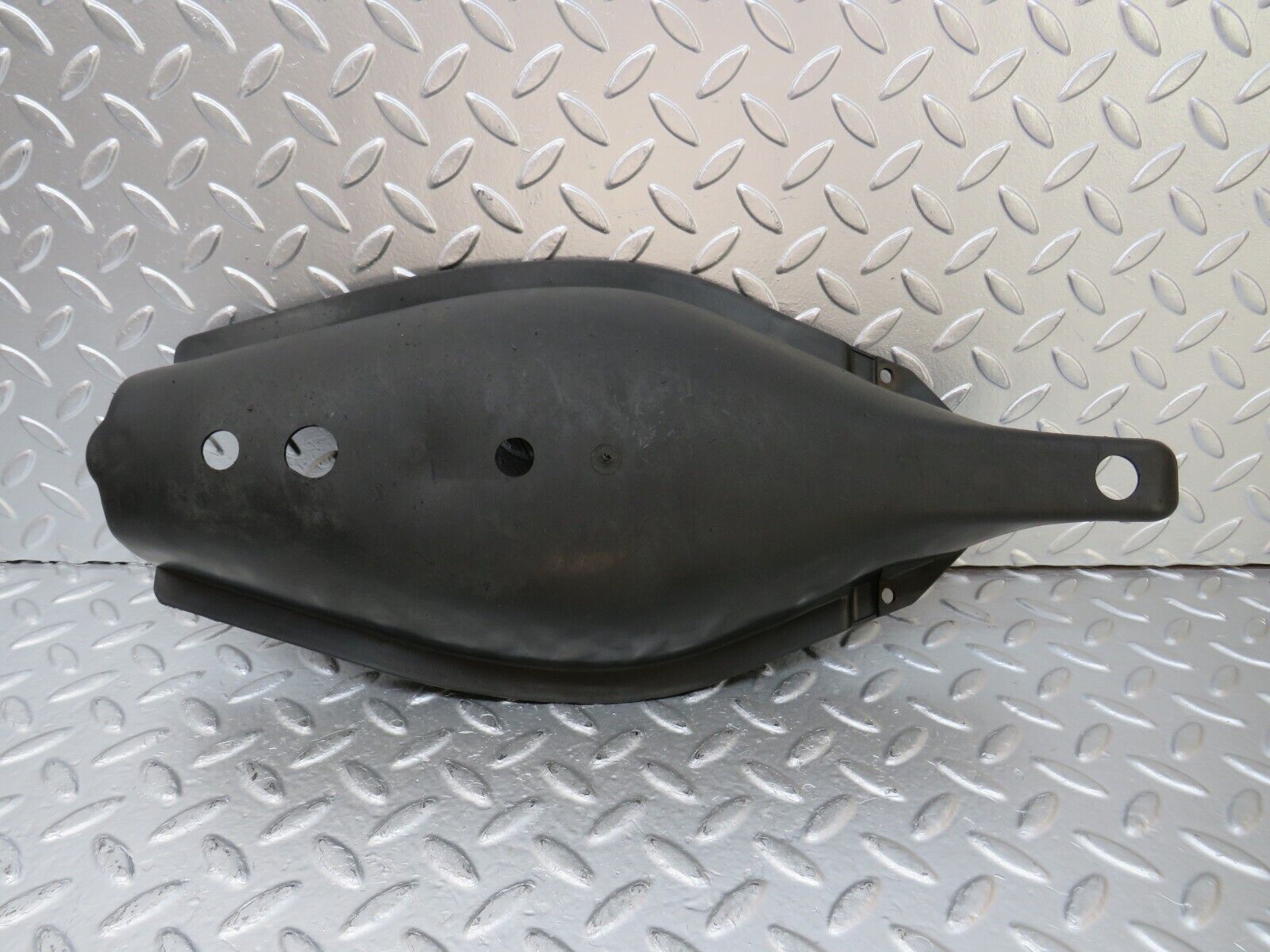 25687 Mercedes-Benz W124 280E Rear Control Arm Cover 1293520189