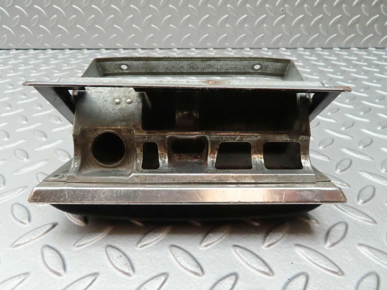 4817 Mercedes-Benz W114 280CE Coupe Centre Console Ashtray