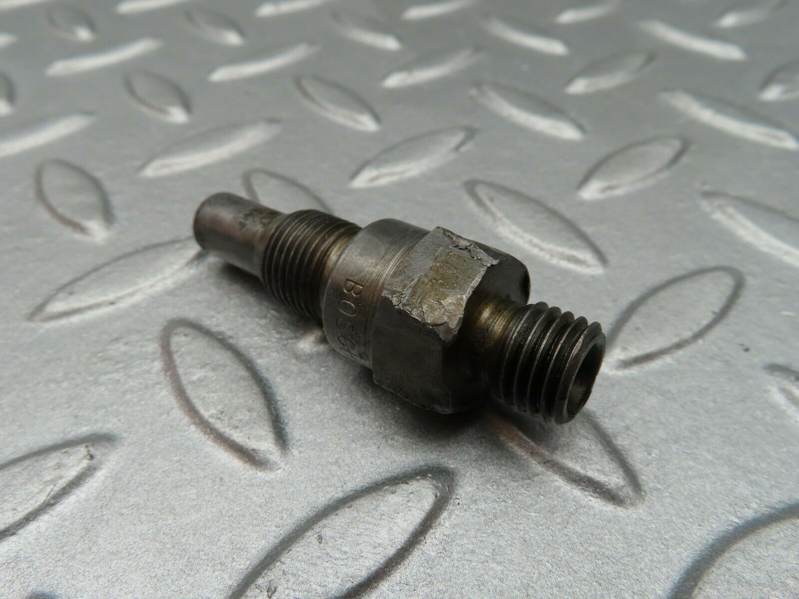 3522 Mercedes-Benz W108 280SE Fuel Injector Bosch DC8C45R2