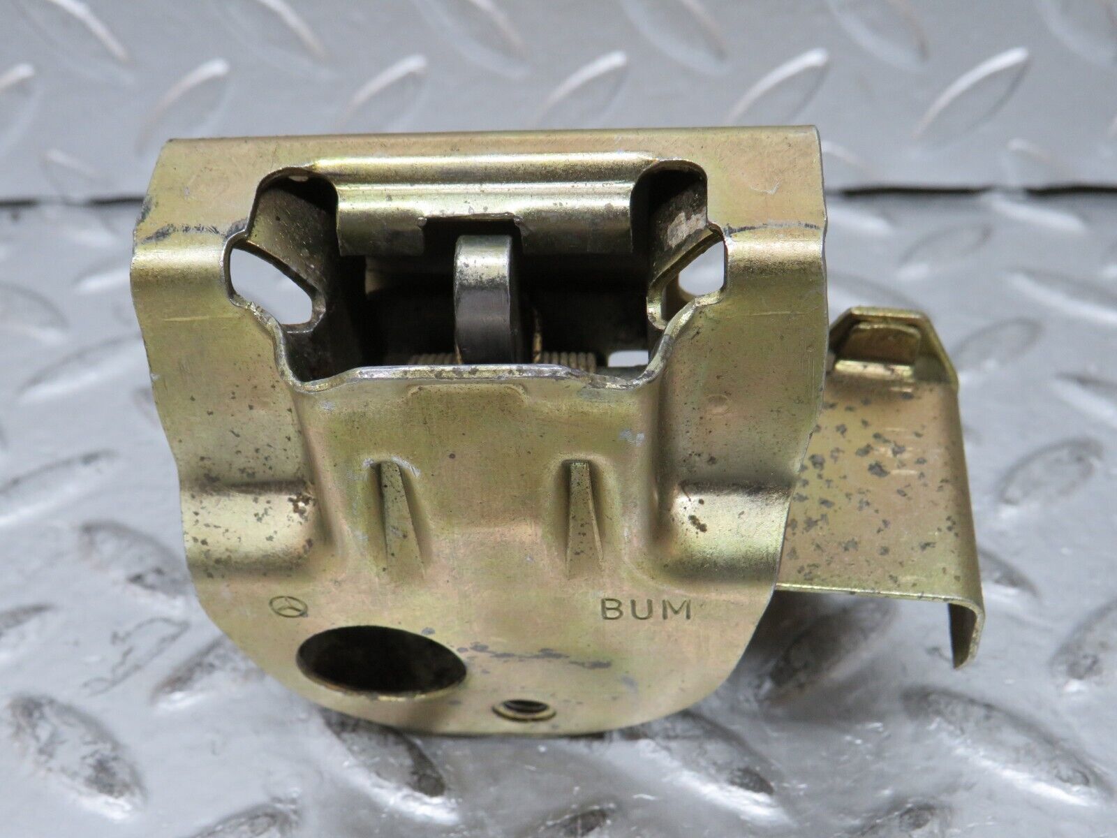 26994 Mercedes-Benz W123 240D Trunk Lock