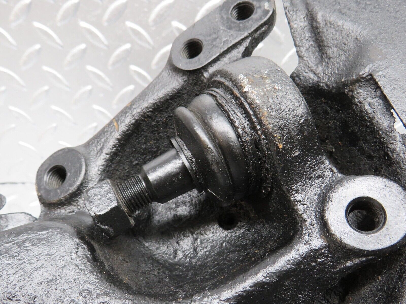 0386 Mercedes-Benz W108 280SE Complete Wheel Hub Front Right