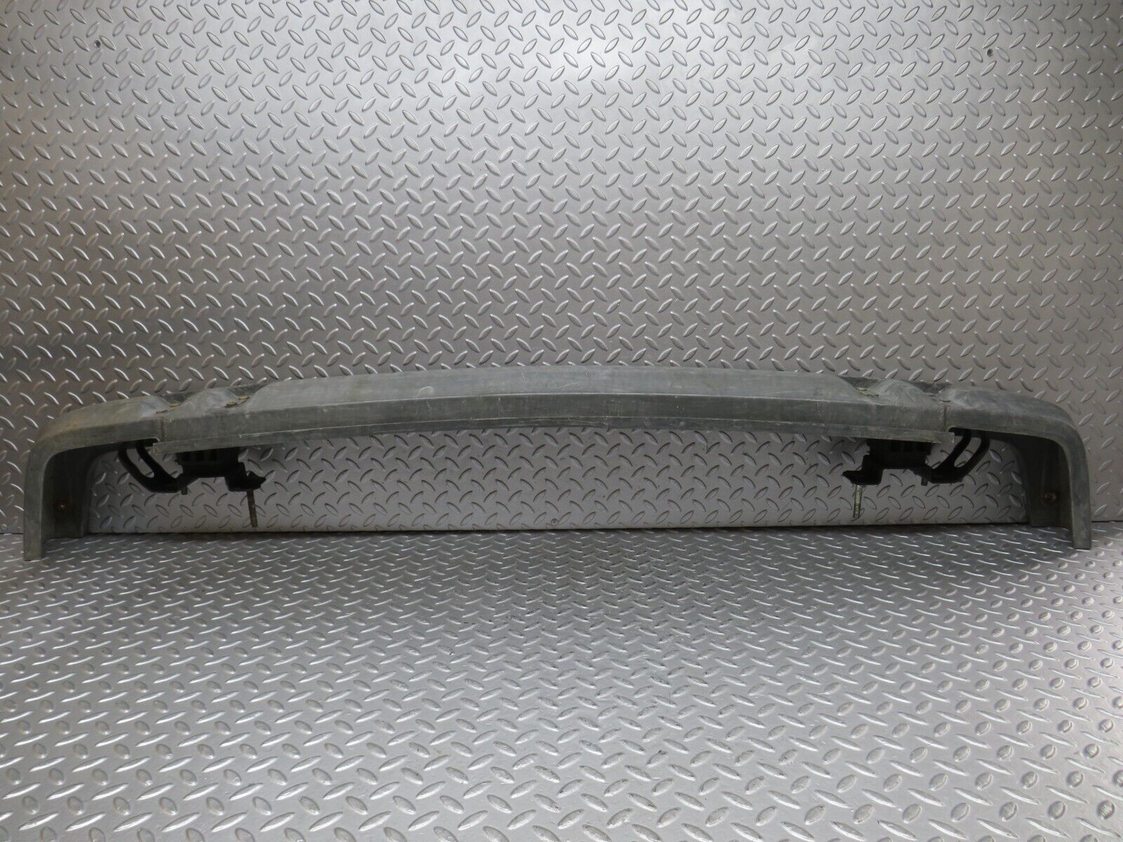 36313 Mercedes-Benz W126 420SE Rear Bumper Bracket Reinforcement 1268851105