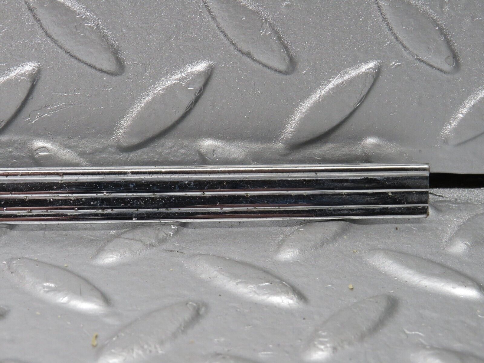 40474 Mercedes-Benz W110 230 Dashboard Chrome Trim