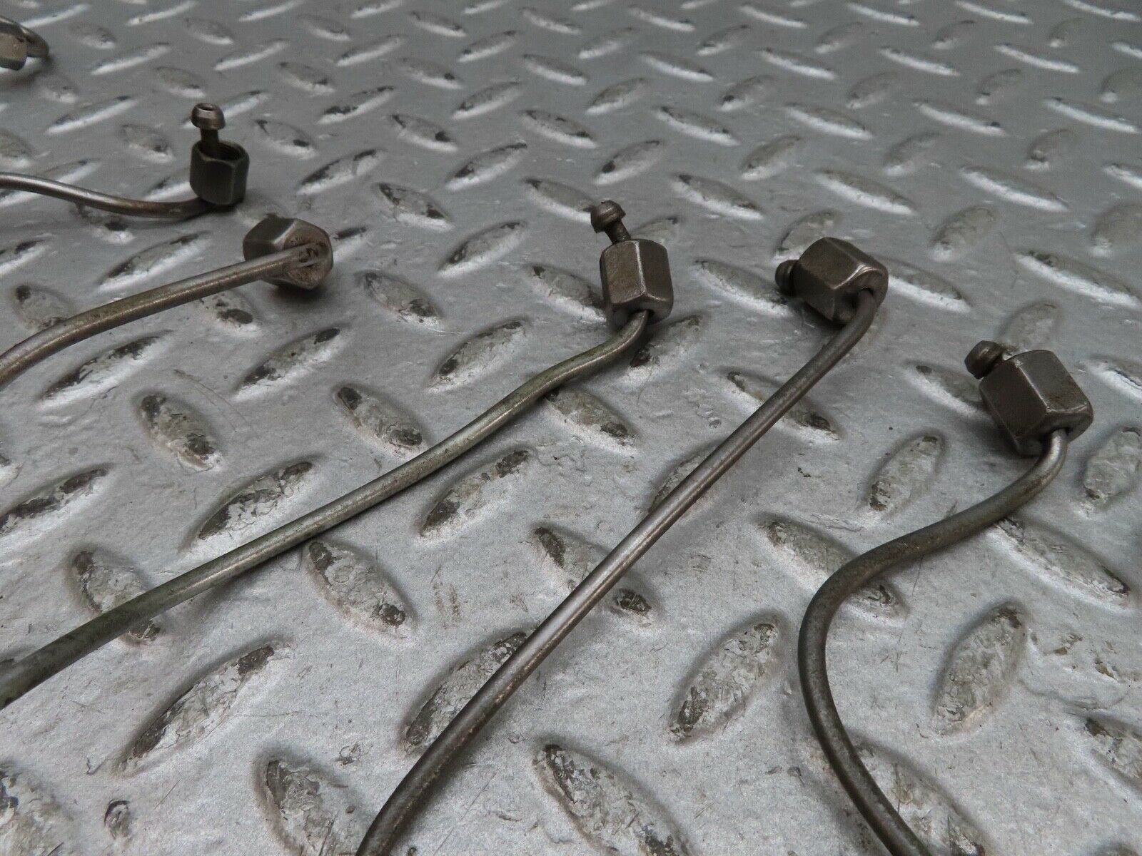 17748 Mercedes-Benz W116 450SEL Fuel Line Hose Set