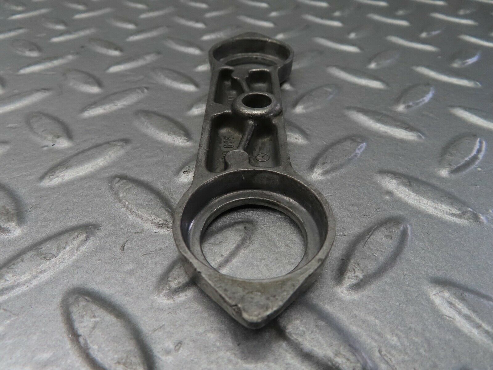 20366 Mercedes-Benz W114 280CE Coupe Fuel Injector Bracket 1300780341