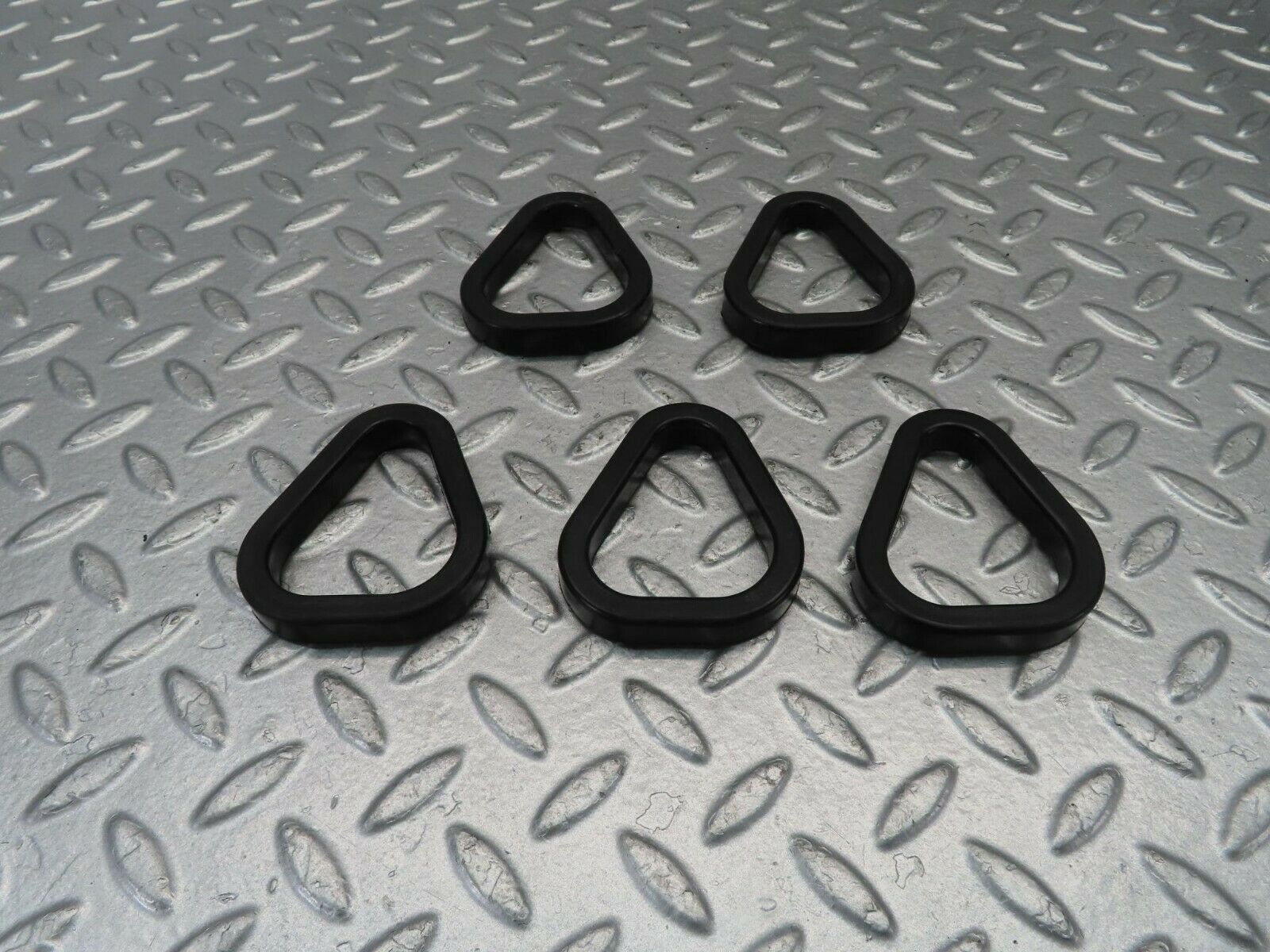 10923 Mercedes-Benz C123 280CE Coupe Valve Cover Gasket Set 1100160721