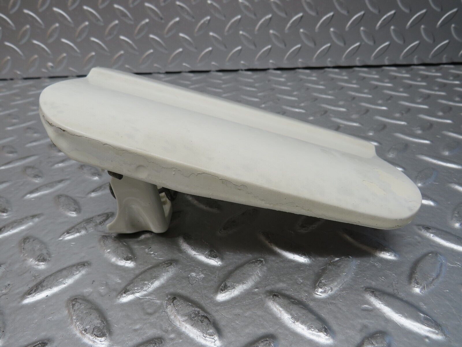 26819 Mercedes-Benz W123 240D Fuel Tank Flap Cap 1235840039