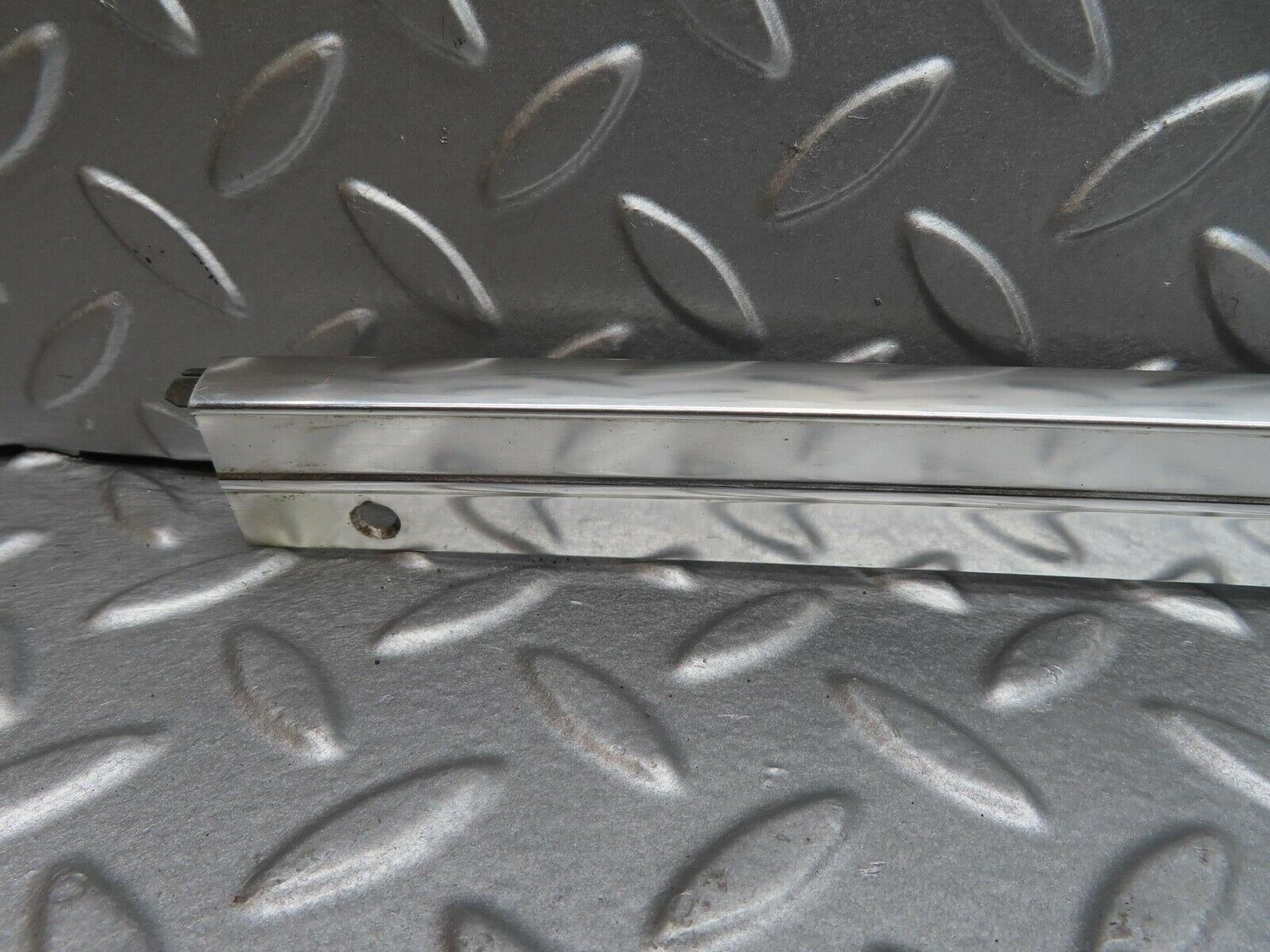 14319 Mercedes-Benz W116 350SE Roof Chrome Moulding Trim Right Side