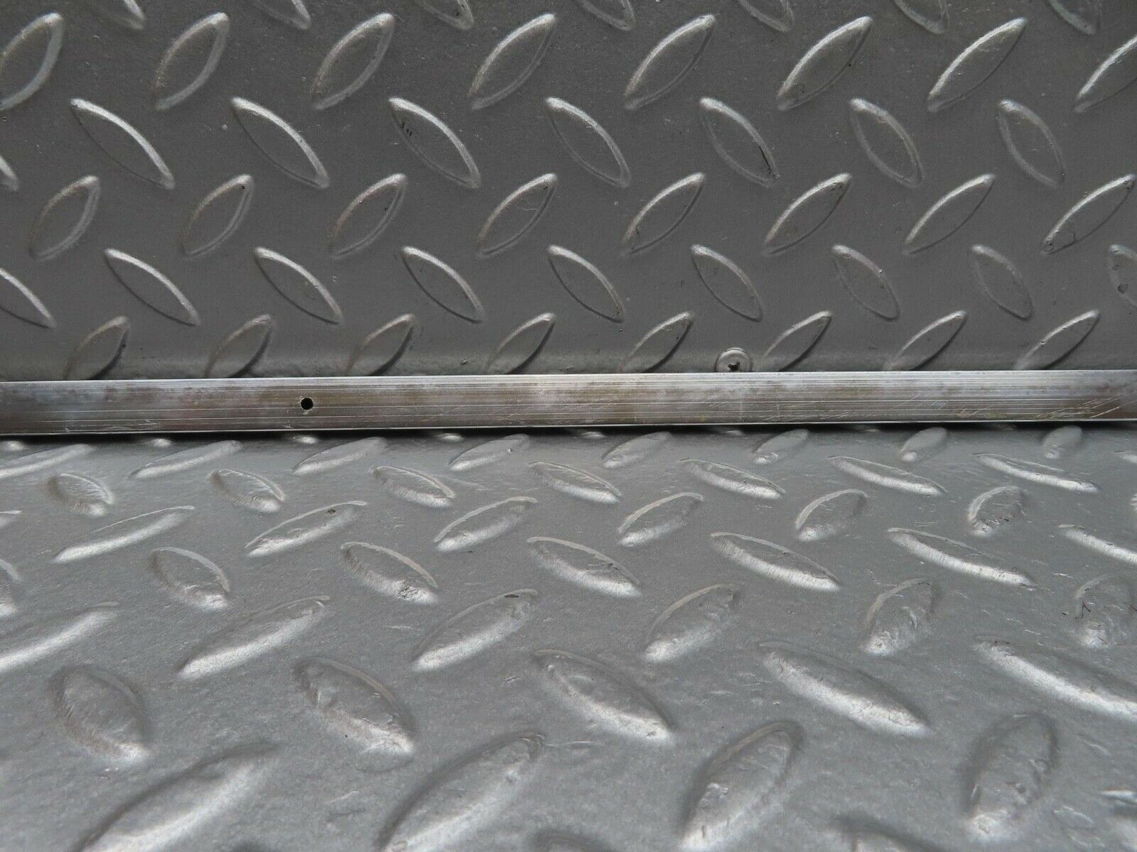 12942 Mercedes-Benz W111 220SE Front Right Door Centre Moulding Trim