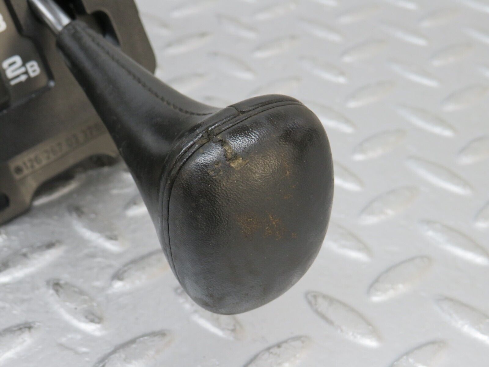 36159 Mercedes-Benz W126 420SE Automatic Gear Selector 1262670337 1262670280