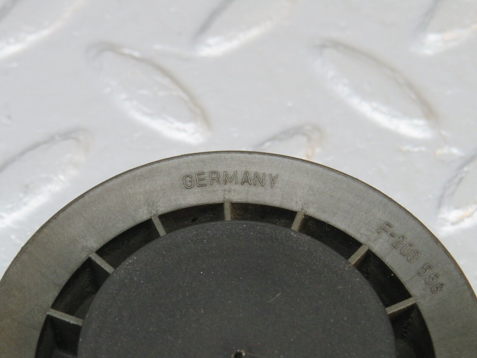 39746 Mercedes-Benz R129 320SL Coupe Belt Tensioner Pulley 6012001070