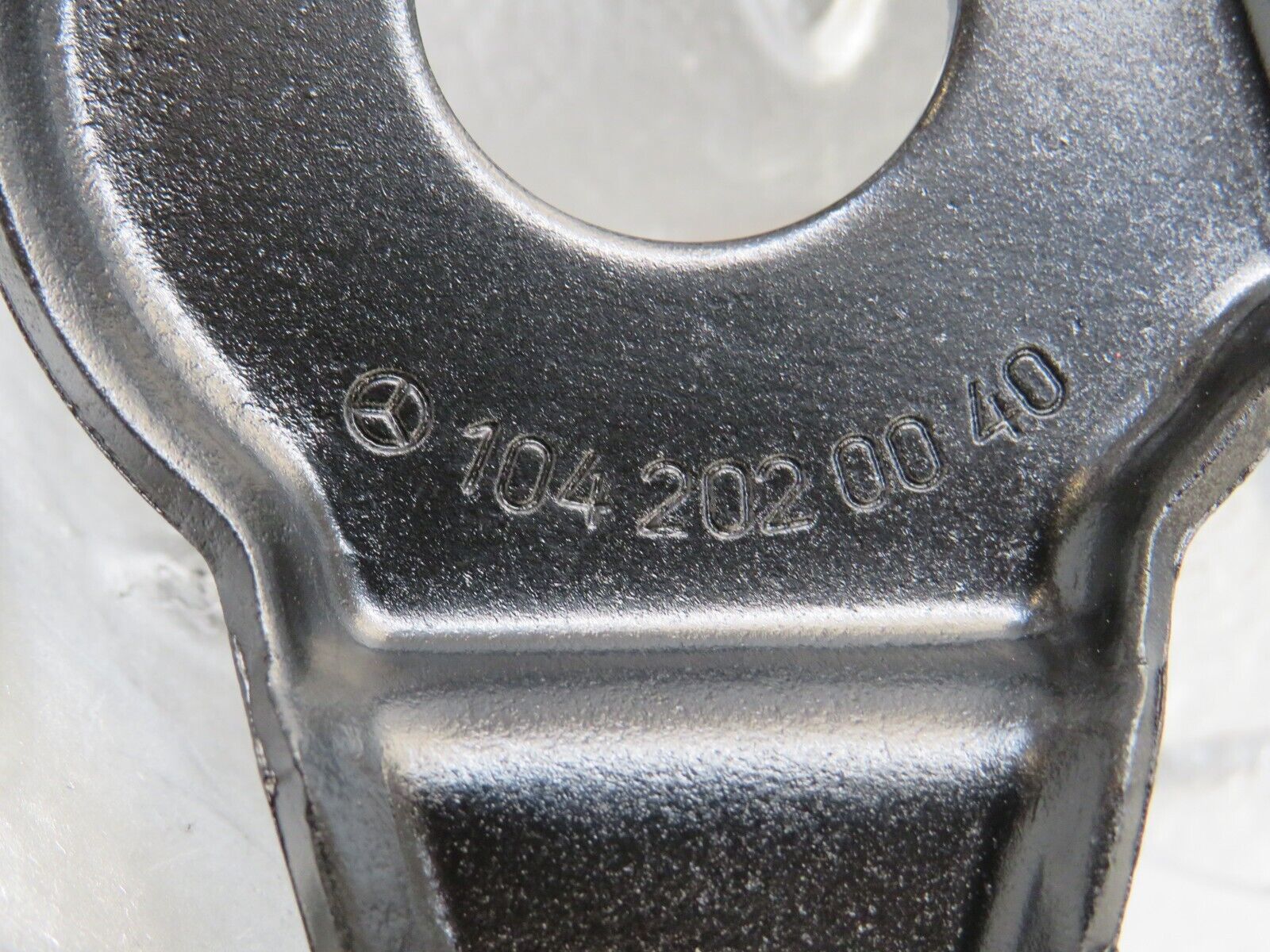 25948 Mercedes-Benz W124 280E Belt Tensioner Strut Bracket 1042020040