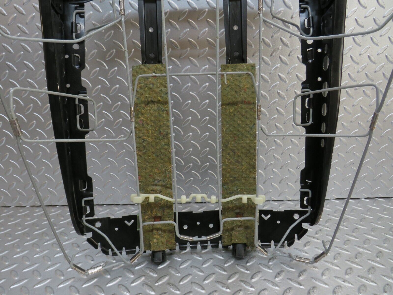 25395 Mercedes-Benz W201 190D Front Right Seat Backrest 11003340