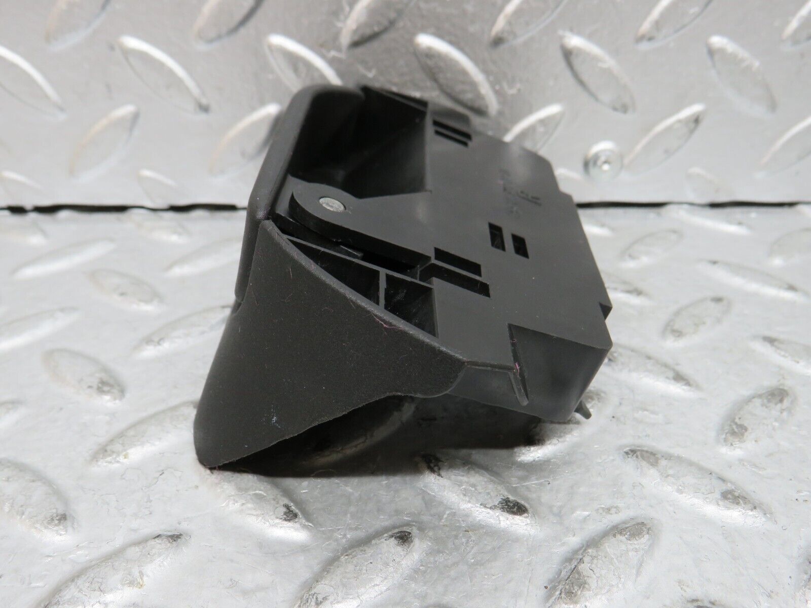 29112 Mercedes-Benz W204 Rear Right Seat Release Handle 2049200264