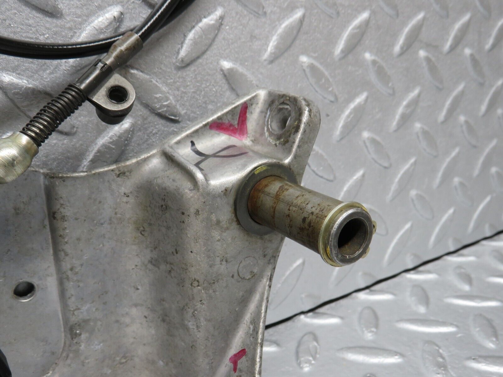 38434 Mercedes-Benz R129 280SL Coupe Brake Pedal Bracket 1402921031 1242901019 1292600651