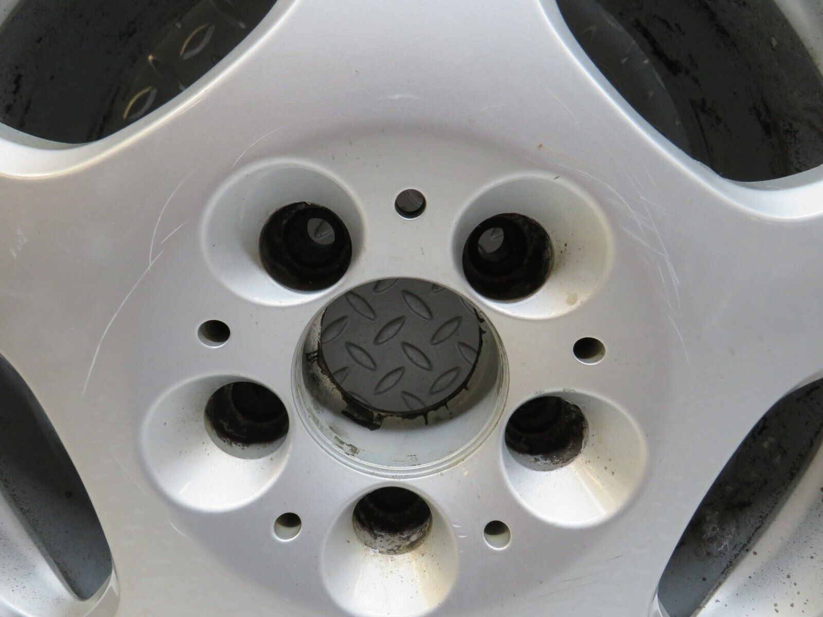 35086 Mercedes-Benz Alloy Wheel Set 7.5Jx16H2 ET41 2104011302