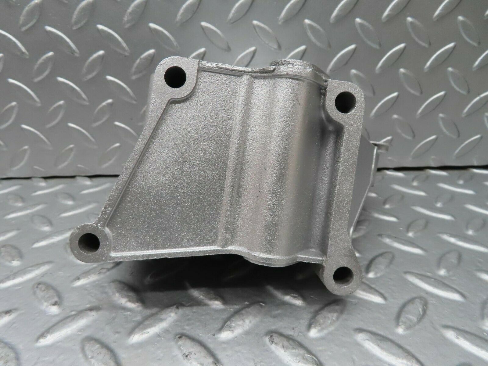 15263 Mercedes-Benz W123 230E Power Steering Pump Bracket 1234660241