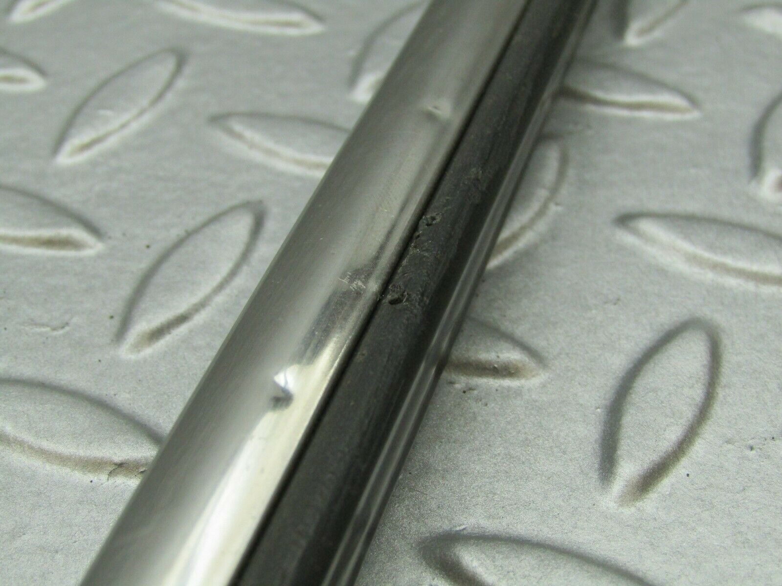 3336 Mercedes-Benz W115 220D Centre Door Chrome Trim Rear Left