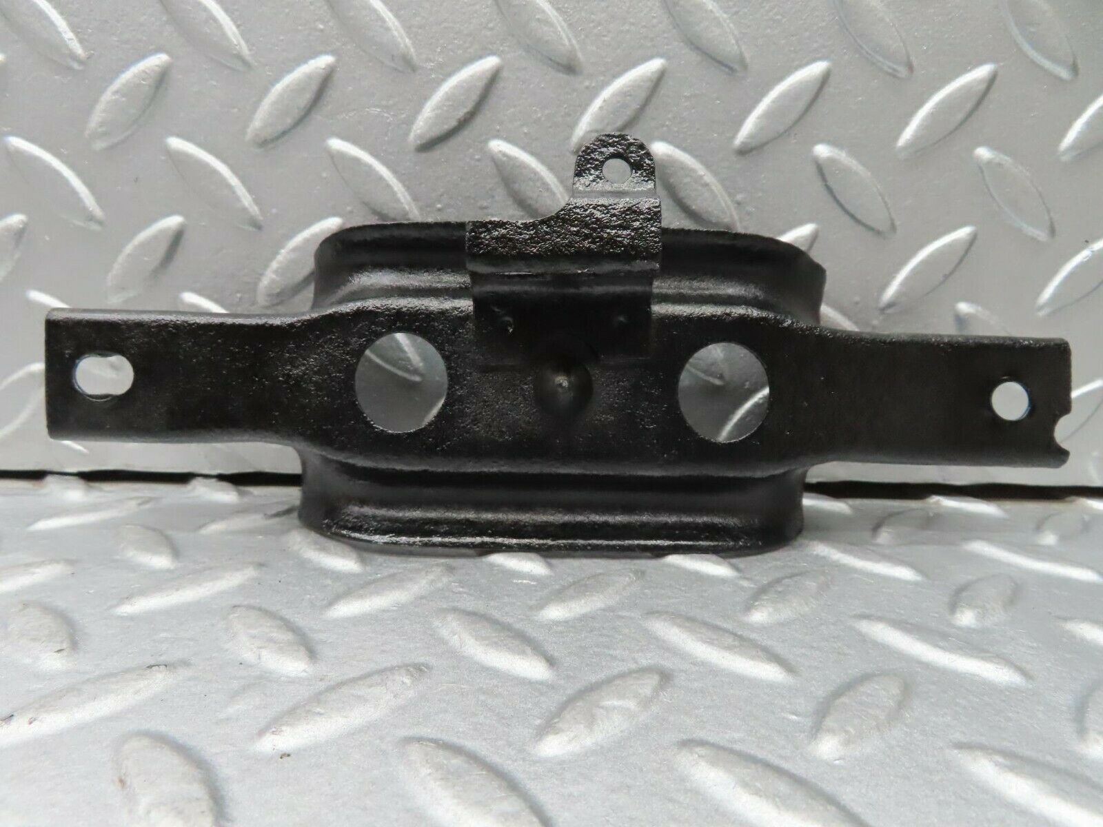 16662 Mercedes-Benz C107 380SLC Cardan Shaft Prop Shaft Bracket