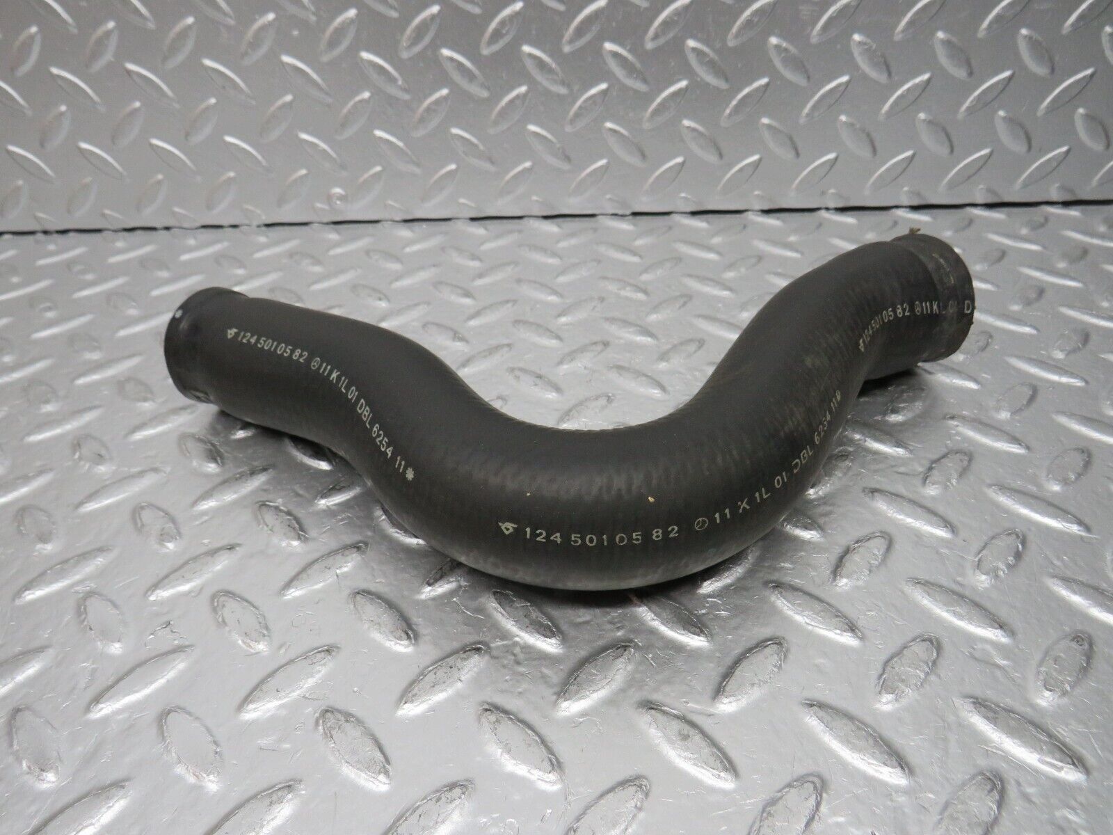 30460 Mercedes-Benz W124 230E Radiator Hose Pipe 1245010582