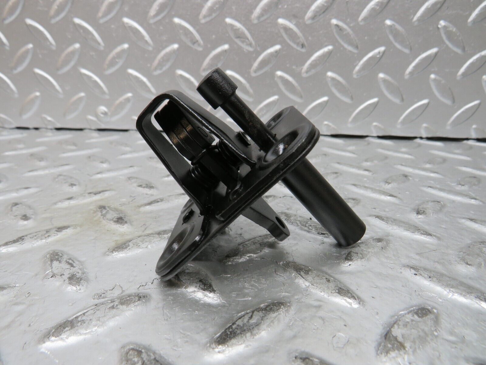 27446 Mercedes-Benz W123 280E Bonnet Lock Latch