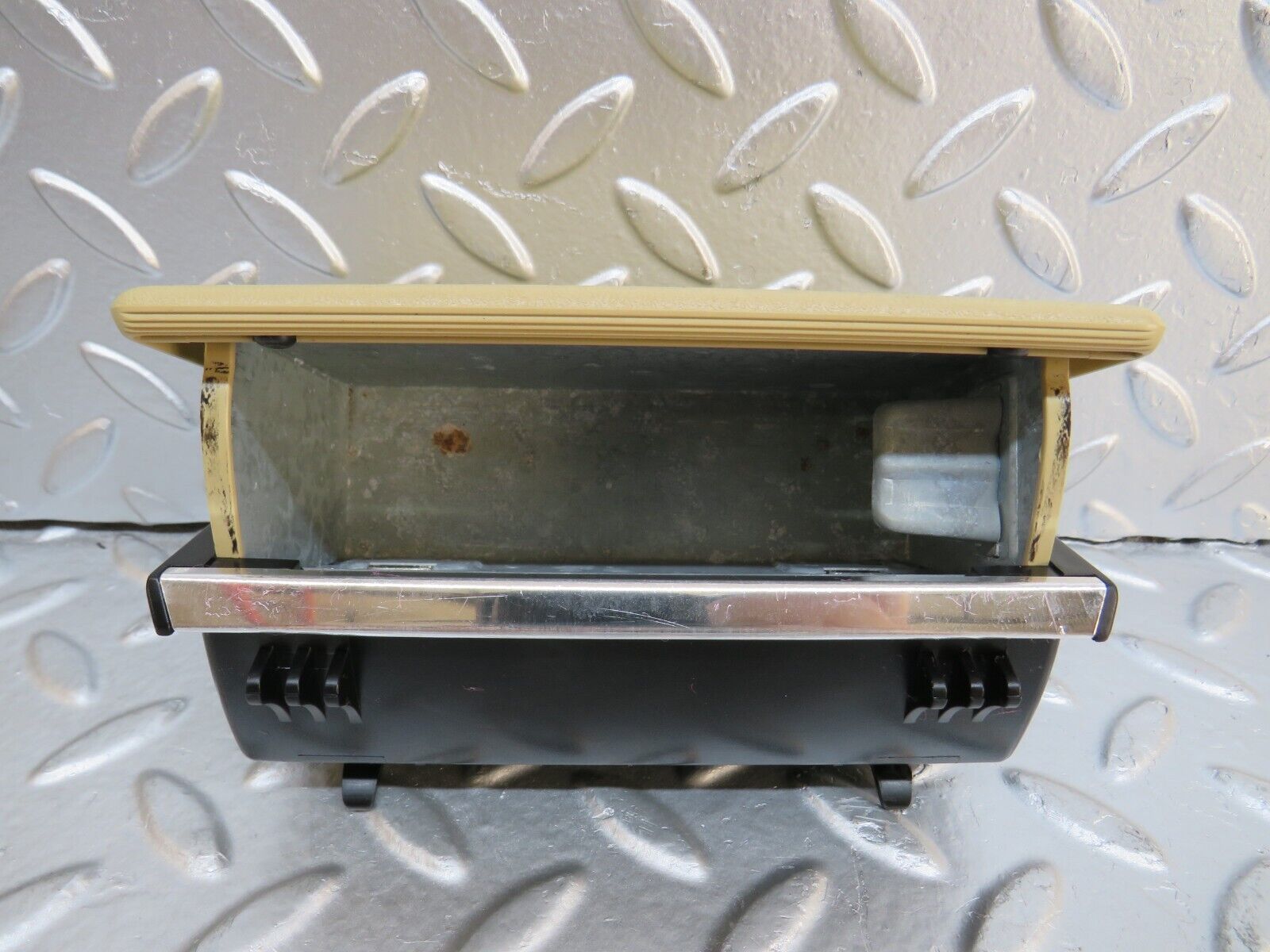 29335 Mercedes-Benz W124 230E Rear Door Ashtray Beige
