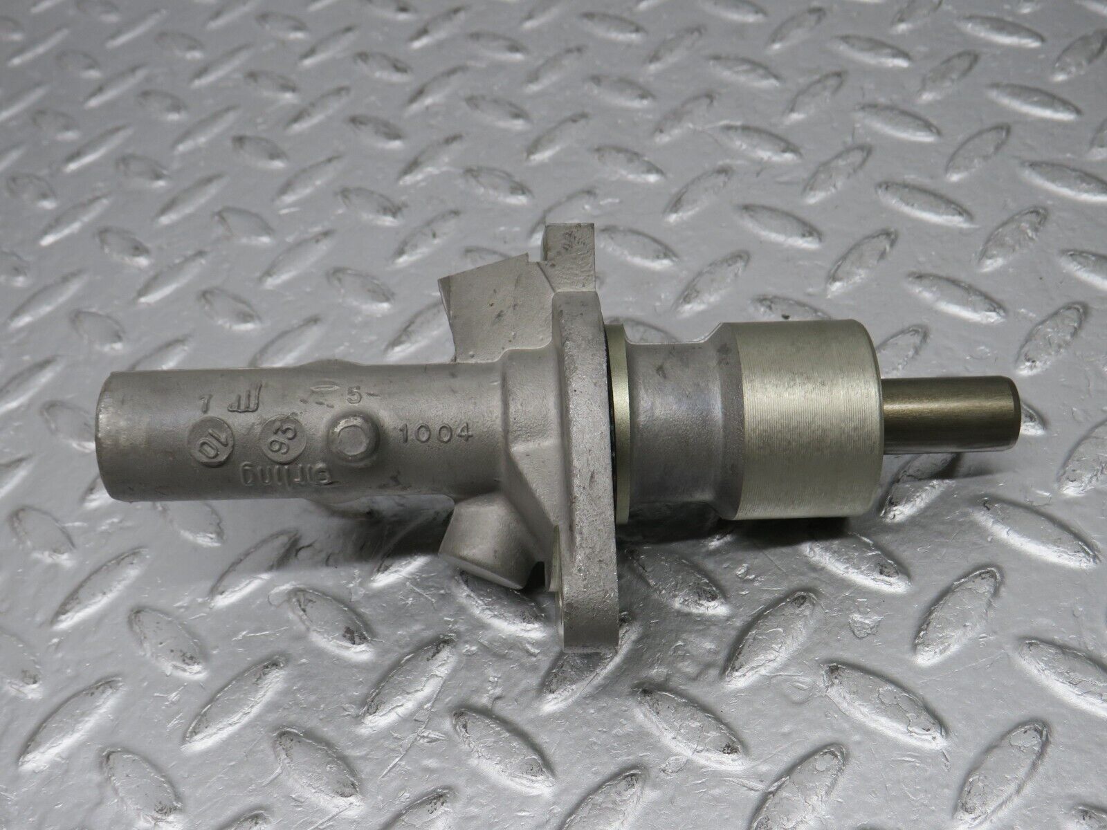 38438 Mercedes-Benz R129 280SL Coupe Brake Master Cylinder Girling