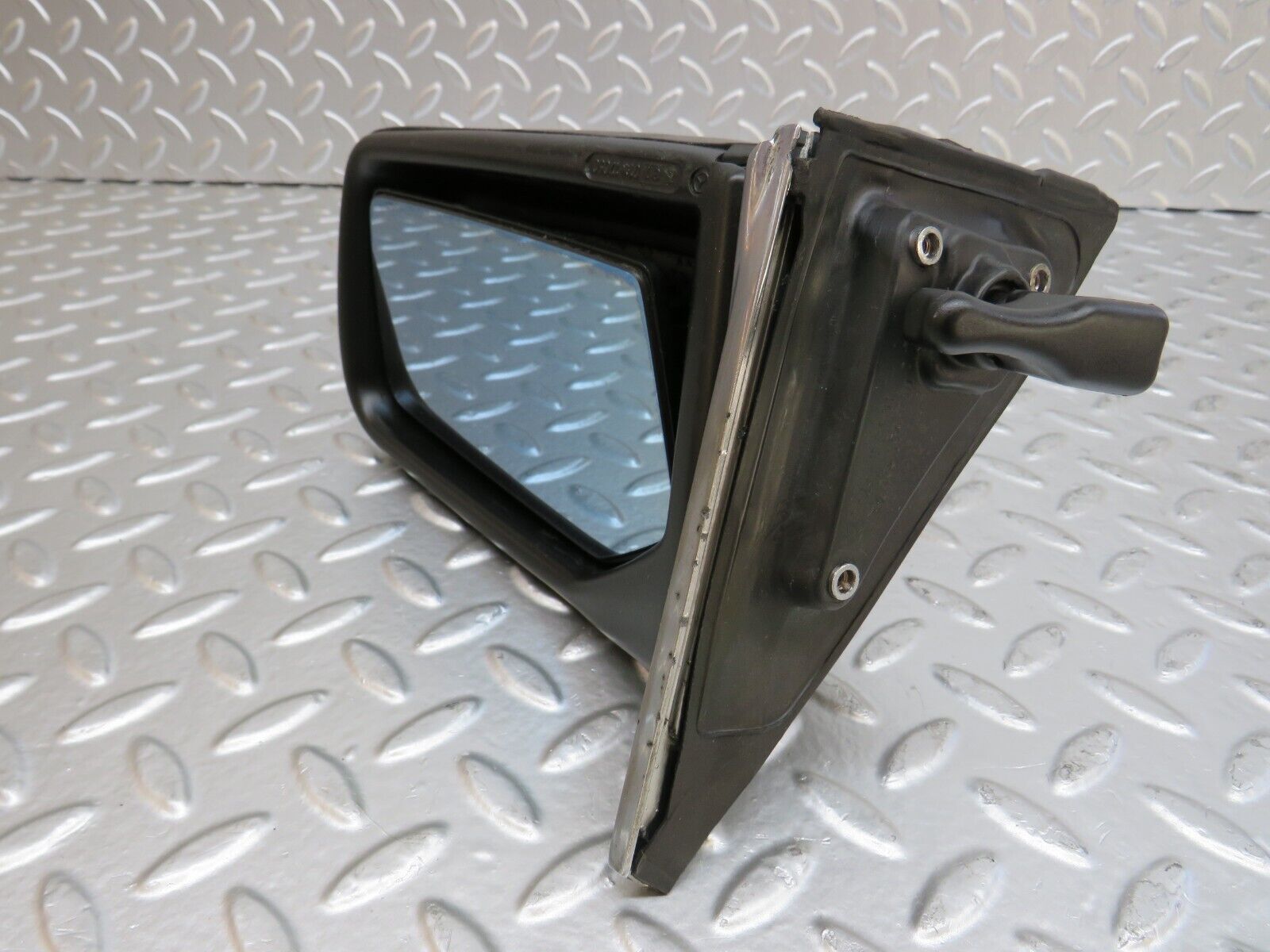 25401 Mercedes-Benz W123 200 Right Wing Mirror