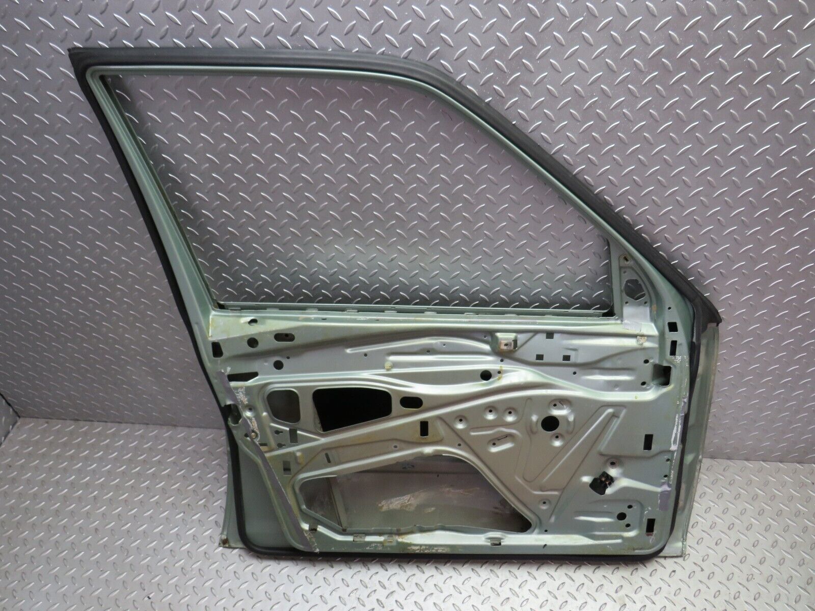 34239 Mercedes-Benz W124 260E Front Left Door