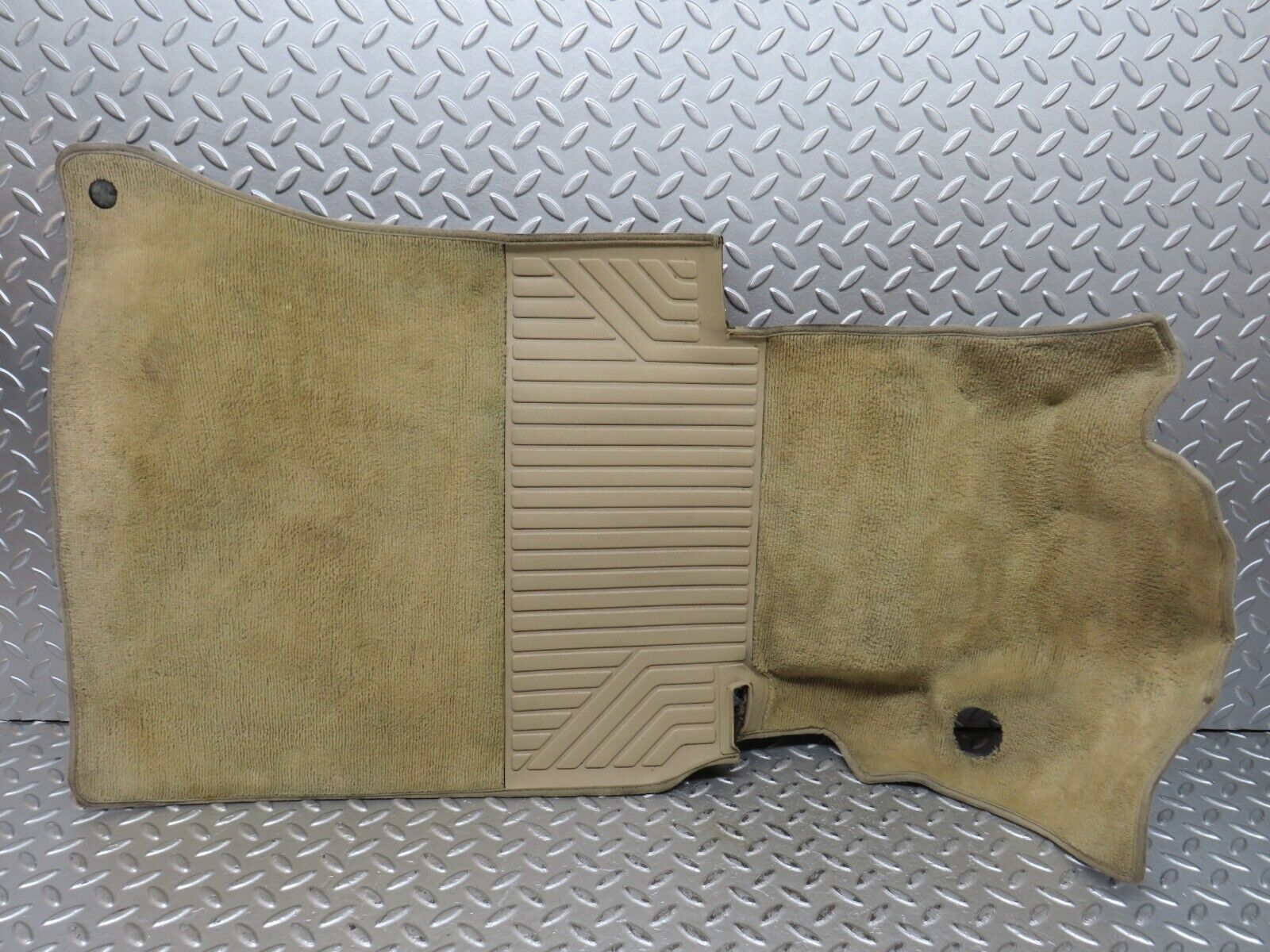 27629 Mercedes-Benz S124 300TE Wagon Front Right Driver Side Floor Mat Beige