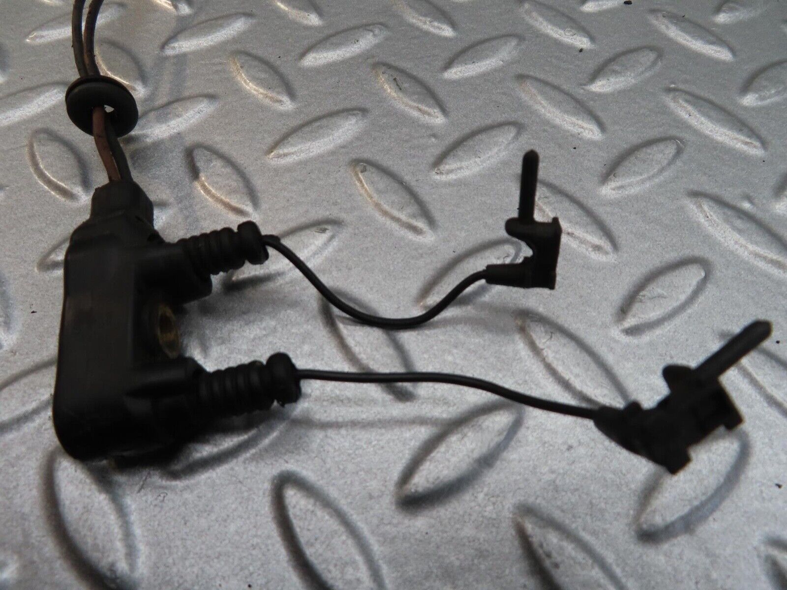 14129 Mercedes-Benz C107 280SLC Front Brake Pad Sensor 0085451728