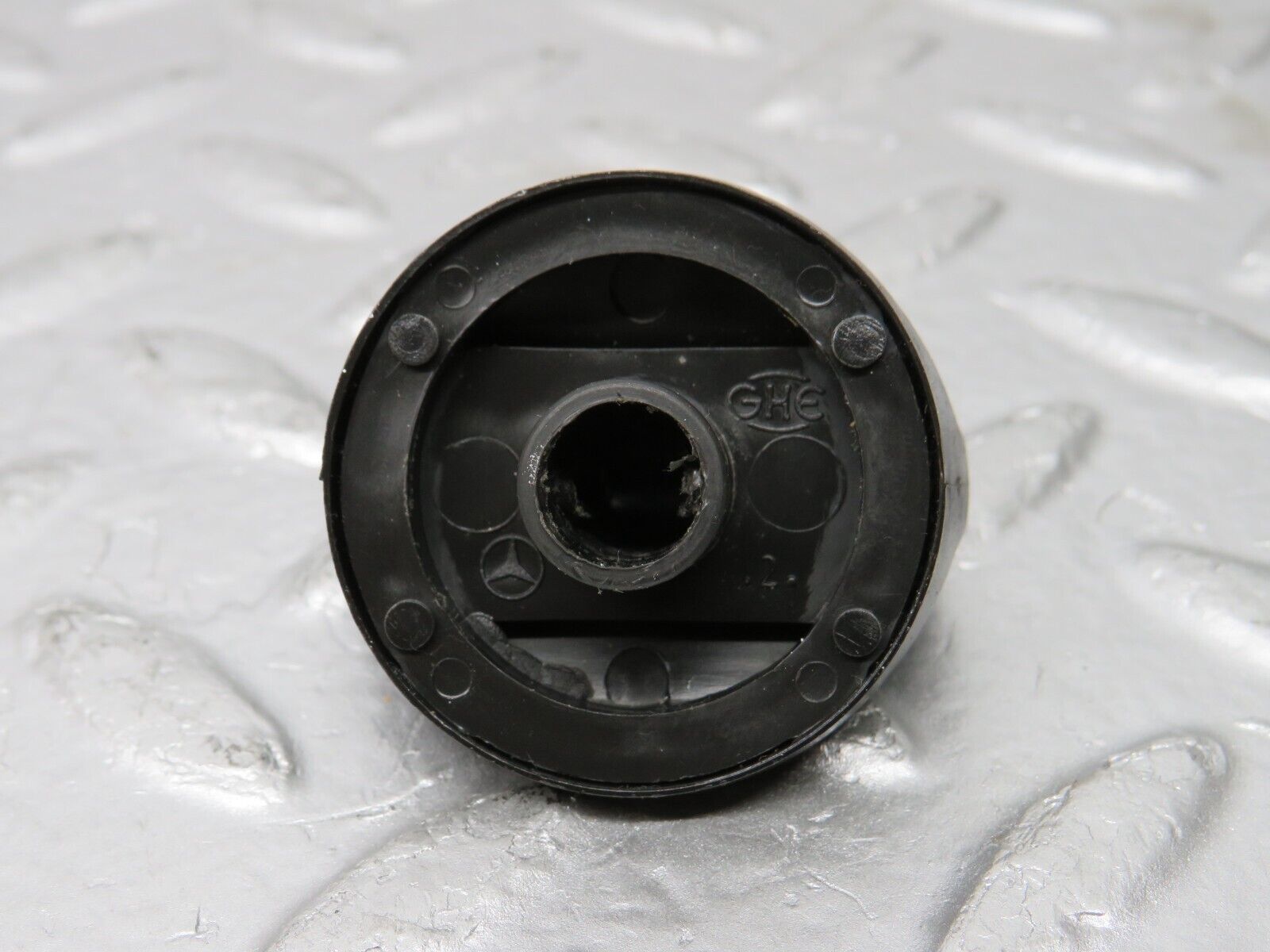 32183 Mercedes-Benz W123 230E Heater Control Knob Set