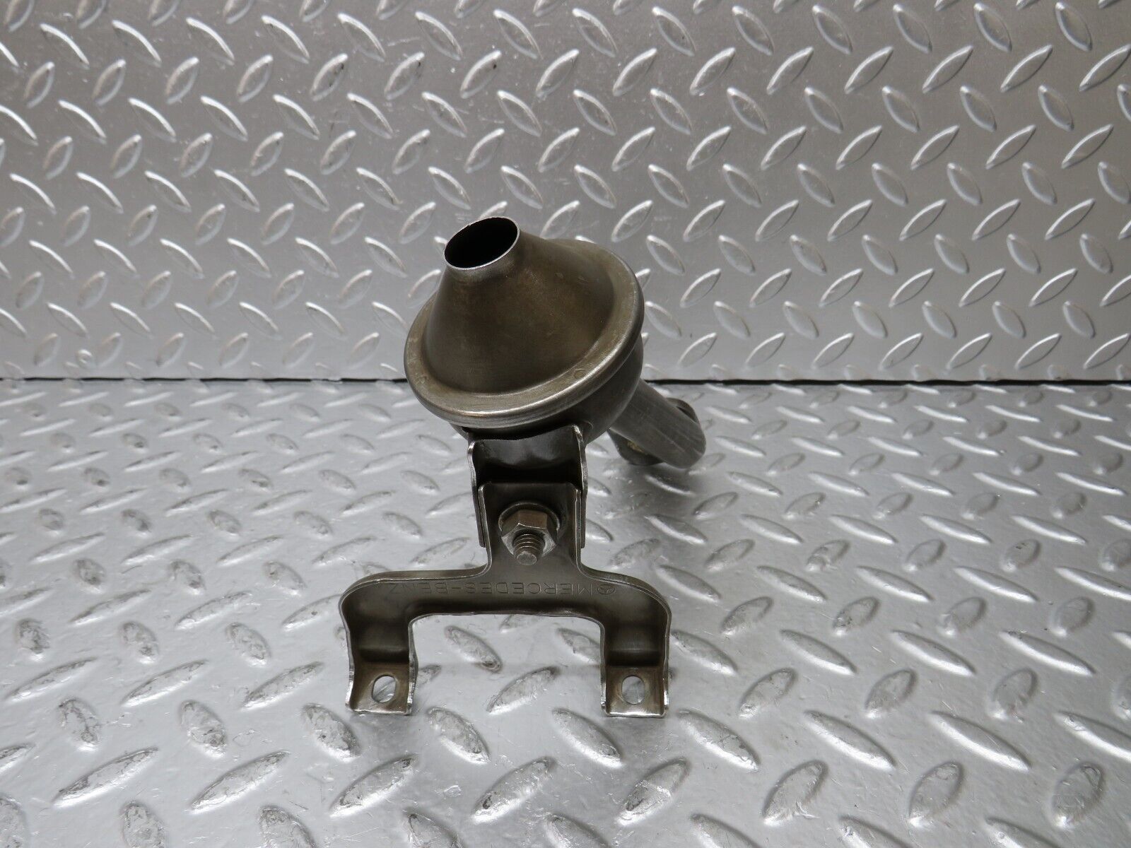 29851 Mercedes-Benz W123 230E Oil Pump Filter