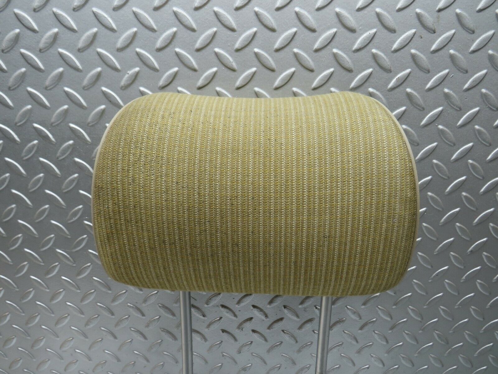 24143 Mercedes-Benz W123 280E Front Seat Headrest