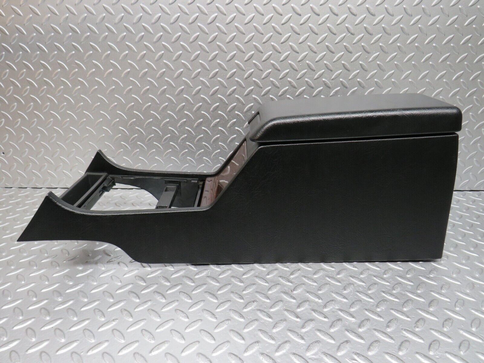 33343 Mercedes-Benz W202 C180 Centre Console Armrest Black 2026800279