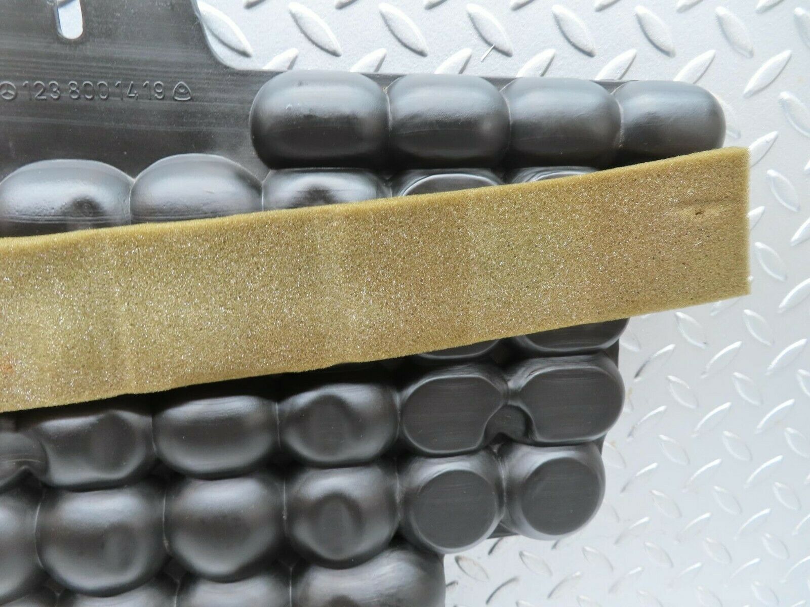 15286 Mercedes-Benz W123 230E Vacuum Reservoir Tank 1238001419