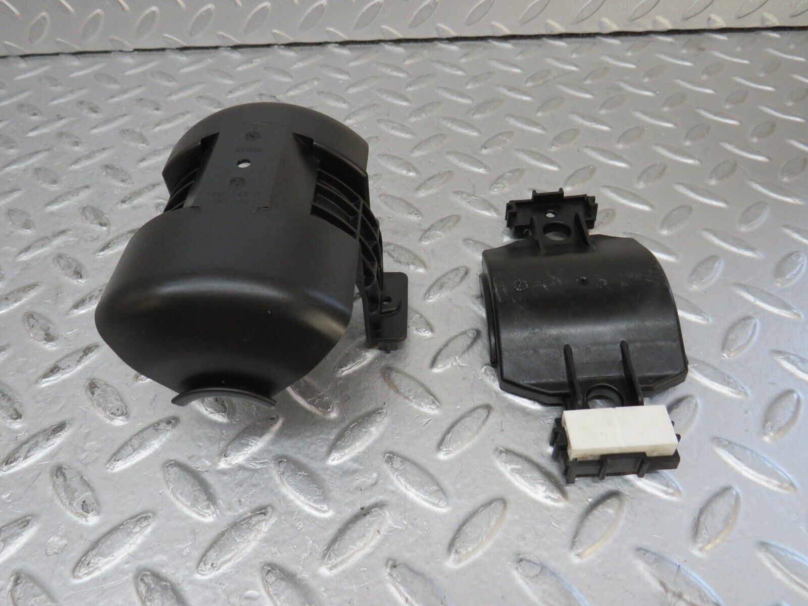 35177 Mercedes-Benz W221 Heater Blower Motor Holder Bracket