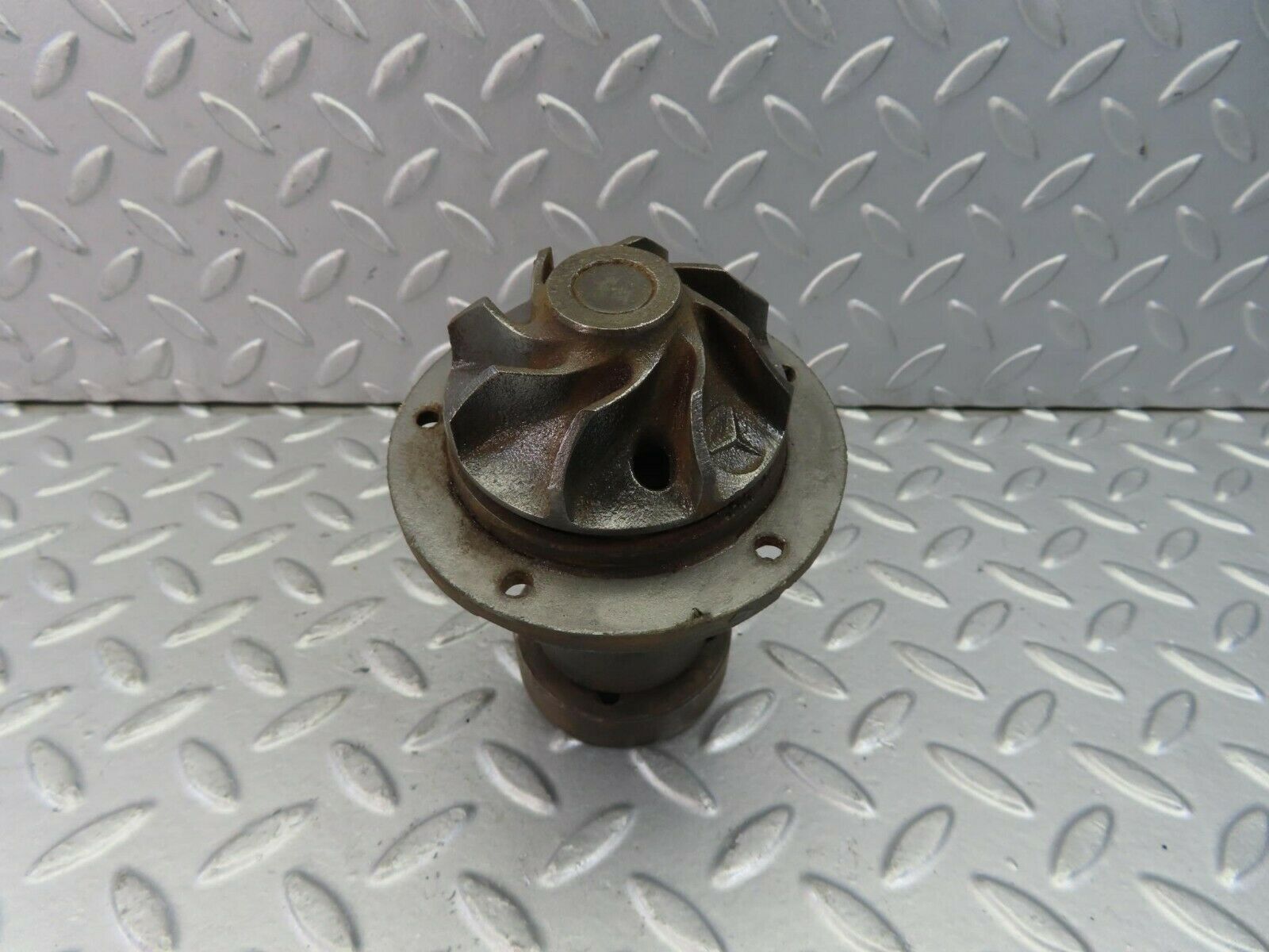 8963 Mercedes-Benz W105 Ponton Water Pump 1212010107