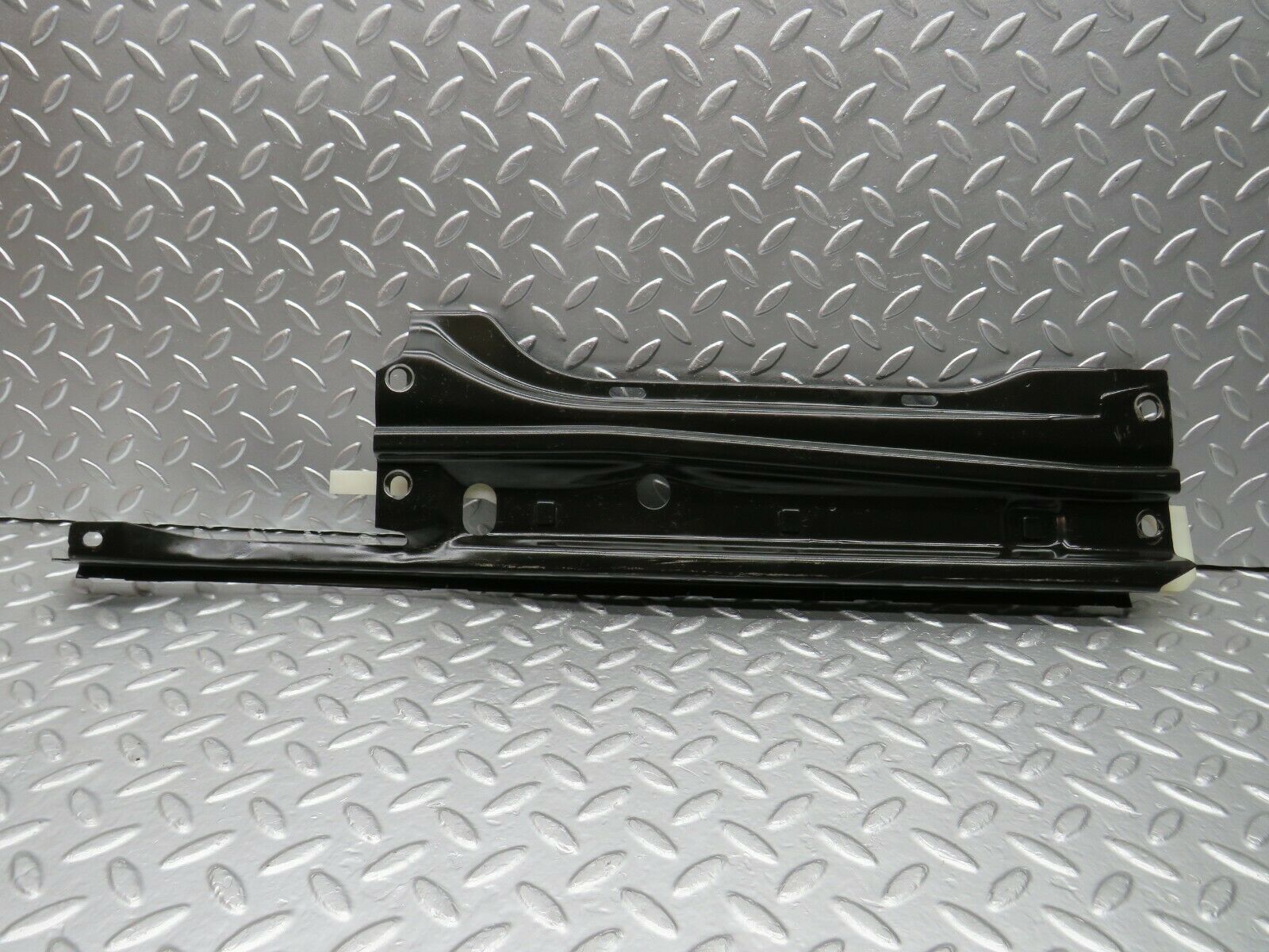 22338 Mercedes-Benz C124 E220 Coupe Rear Window Channel Support Left Side